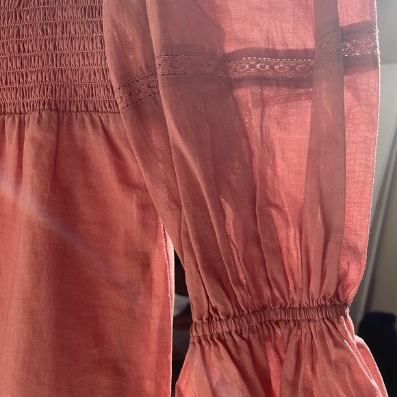 Reformation | Dunes Long Sleeve Smocked
Dress, SIZE 8 new with out tags - Picture 3 of 8